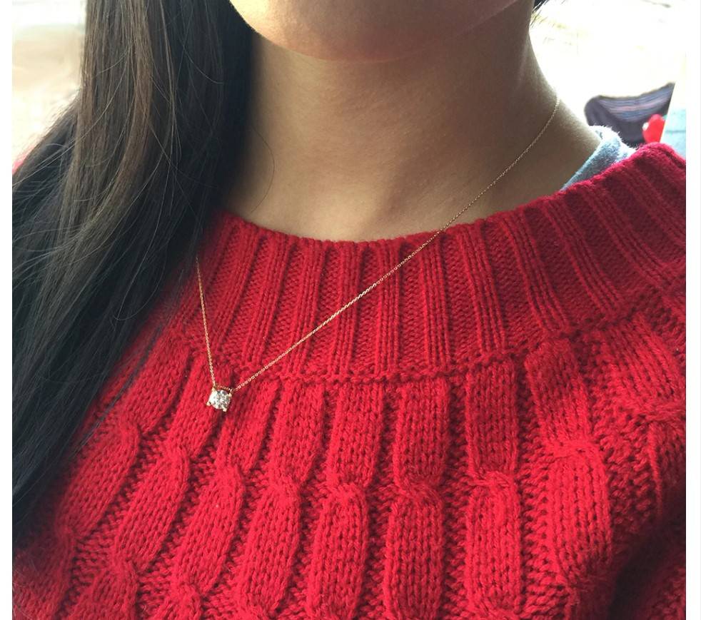 Women's 14K Gold Moissanite Necklace